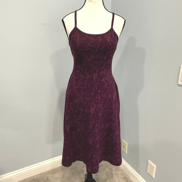 Pact Dresses & Skirts - Pact Womens XS Organic Cotton in Garden Sketches Fit and Flare Cottagecore